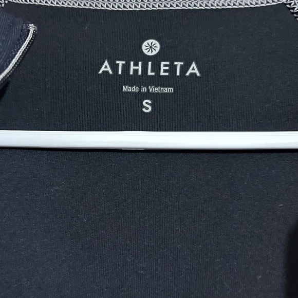 Athleta Women’s Navy with White Polka Dots Running Wild Half Zip Hoodie 2.0 Sz-S - Picture 5 of 7